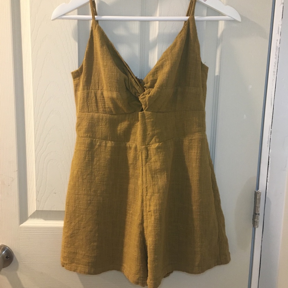 Dynamite Romper ✨